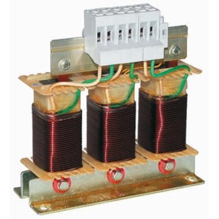 Schneider Electric Choke Accessory for Use with Altivar 71, Altivar 212, Altivar 61 Series VW3A5103