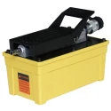RS PRO Hydraulic Foot Pump 700 bar, 0.65 L/min Max Flow Rate 234-9581