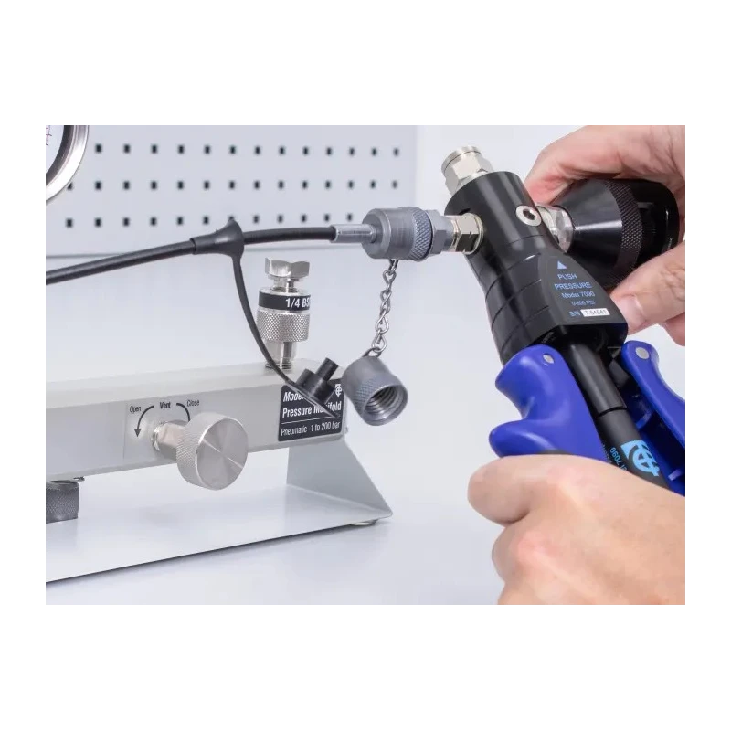 Time Electronics Hand Pump Pressure Pump Kit 7090, Maximum Pressure 40 bar, Vacuum to -950 mbar, Hose Length 1m
