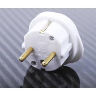 RS PRO Travel Adapter UK to Europe 7.5A 250V Type G British 3-Pin to European Socket 668-3698
