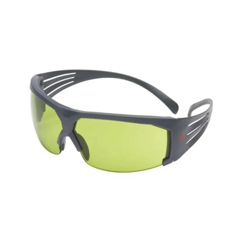 3M SecureFit 600 Welding Glasses with Anti-Fog Coating, Anti-Mist, Chemical Resistant, Scratch Resistant, Shade SF617AS-EU