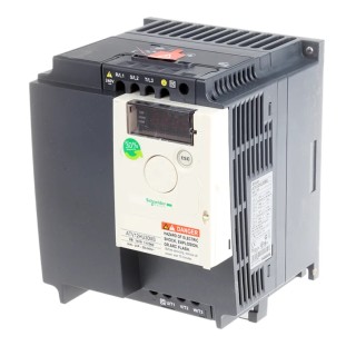 Schneider Electric Inverter Drive ATV12HU30M3, 3 kW, 3 Phase, 230V AC, 12.2 A, IP20 Panel Mount ATV 12 Series