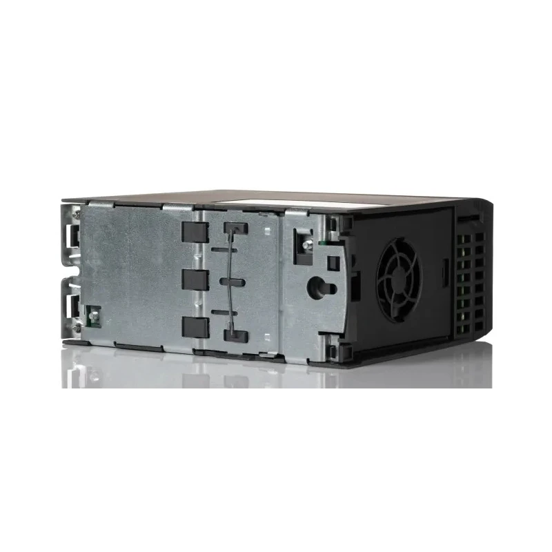 Siemens Inverter Drive, 2.2 kW, 3 Phase, SINAMICS G120C Series 400V AC Vector Control, Wall Mount 6SL3210-1KE15-8UP2
