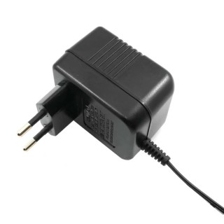 RS PRO 5 W 9V AC Centre Positive AC/AC Adapter Type C with 2.1 x 5.5 x 12 mm Connector 139-1763