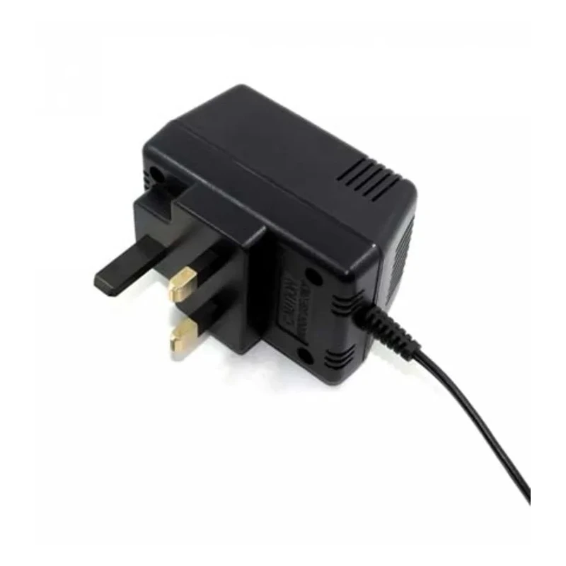 RS PRO 9W 9V AC AC/AC Adapter Type G Plug 2.1 x 5.5 x 12 mm Centre Positive Cable 1.8m 950mA 139-1769