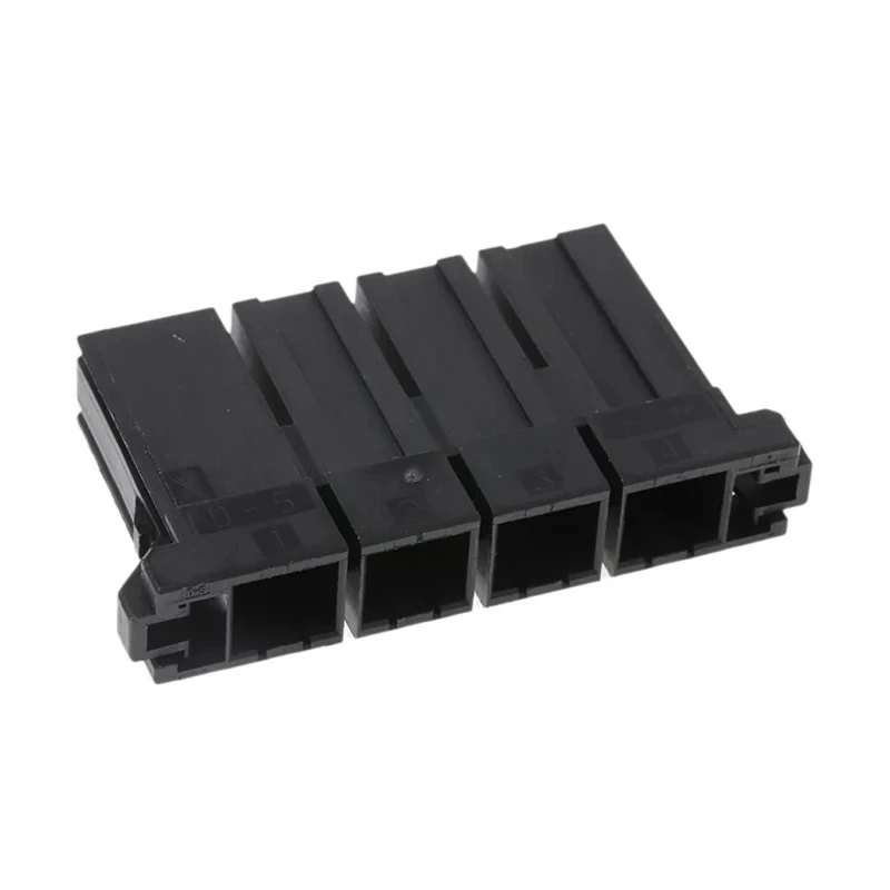 TE Connectivity Dynamic 5000 Female Connector Housing 4 Way 1 Row Straight 10.16 mm Pitch 1-179958-4