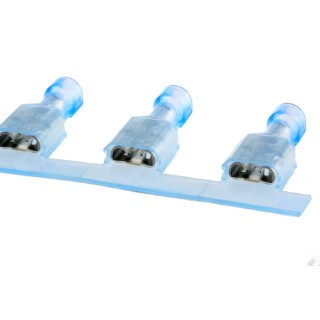 RS PRO Ultra-Fast Plus .250 Blue Insulated Female Spade Connector Crimp 6.35 x 0.81 mm Tab Size 16 AWG to 14 3-520406-2