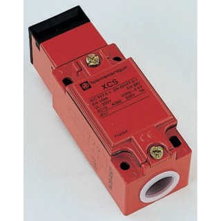 Telemecanique Sensors Safety Interlock Switch XCSA703, Keyed Actuator Included, Zinc Alloy Housing, IP67 Rated XCSA703