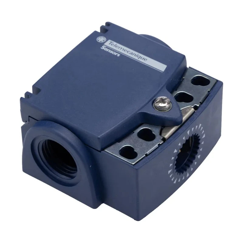 Telemecanique Sensors OsiSense XC Series Roller Lever Limit Switch, 1 NO/1 NC, IP67, IP66, Plastic Housing, 240V AC ZCT25P16