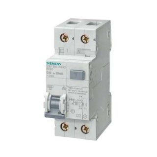 Siemens Residual Current Circuit Breaker with Overload Protection 8A 2-Pole 230V AC 30 mA Trip Sensitivity 5SU1356-7KK08