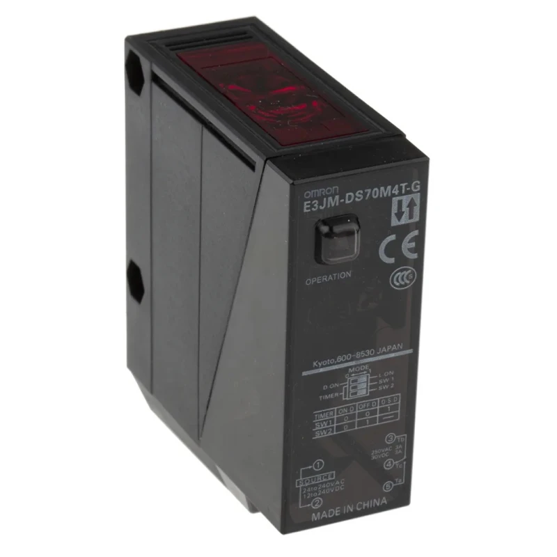 Omron Diffuse Photoelectric Sensor, Block Sensor, 700 mm Detection Range, Relay Output, IP66 Rated, Model E3JM-DS70M4T-G