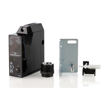 Omron Retroreflective Photoelectric Sensor Block Style 4 m Detection Range Relay Output IP66 E3JM-R4M4T-G