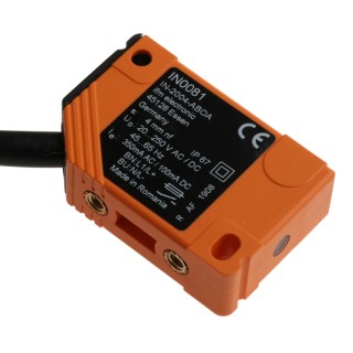 ifm electronic Block Inductive Proximity Sensor M3 2-Wire 4 mm 250 V AC/DC 2.2 A IN0081