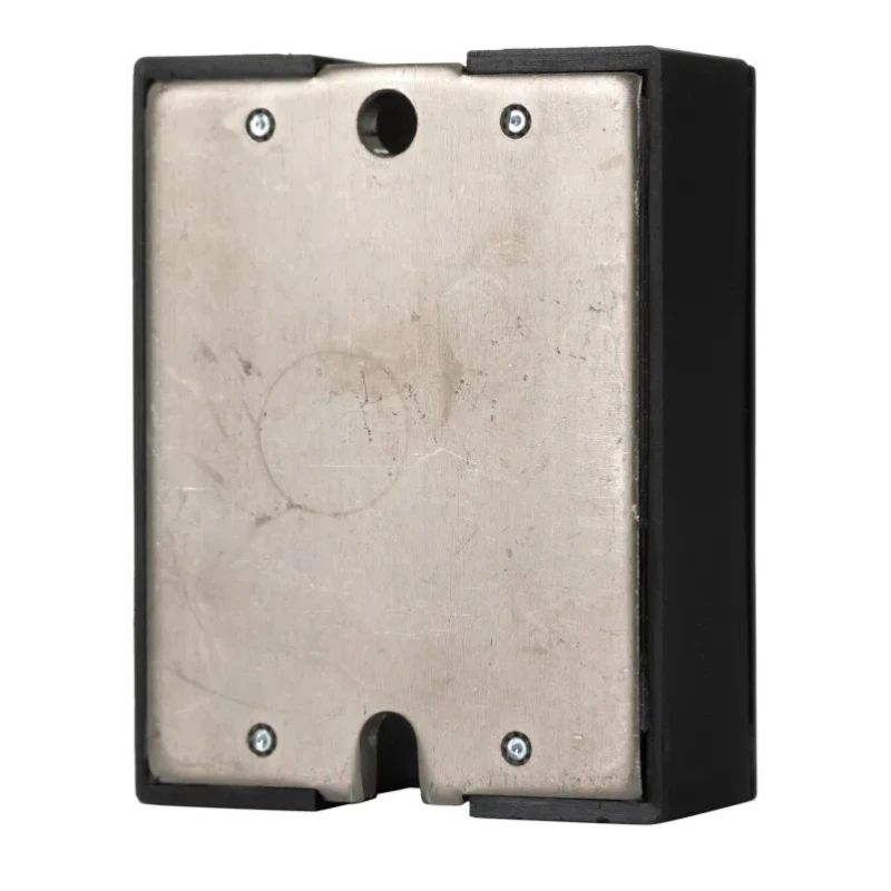 Crydom Solid State Relay Panel Mount 50A Load 600V AC Load 32V Control CD4850W4U