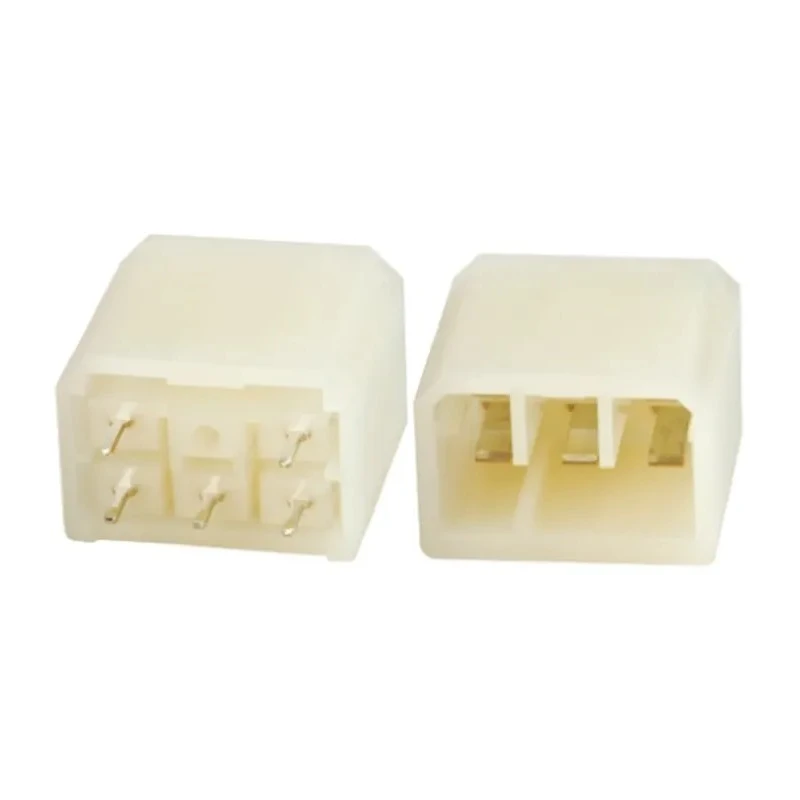 TE Connectivity Multi-Interlock Mark II Automotive Connector Male Natural Through Hole 5 Way Solder Termination 172037-1