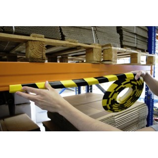 RS PRO Black Yellow Nitrile Rubber Corner Impact Protector 5 m Length 30 mm Width 8 mm Thickness 724-9782