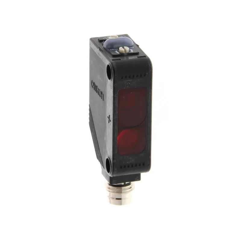 Omron Background Suppression Distance Sensor, Block Sensor, 20 mm to 200 mm Detection Range, PNP Output, IP67, E3Z-LS86