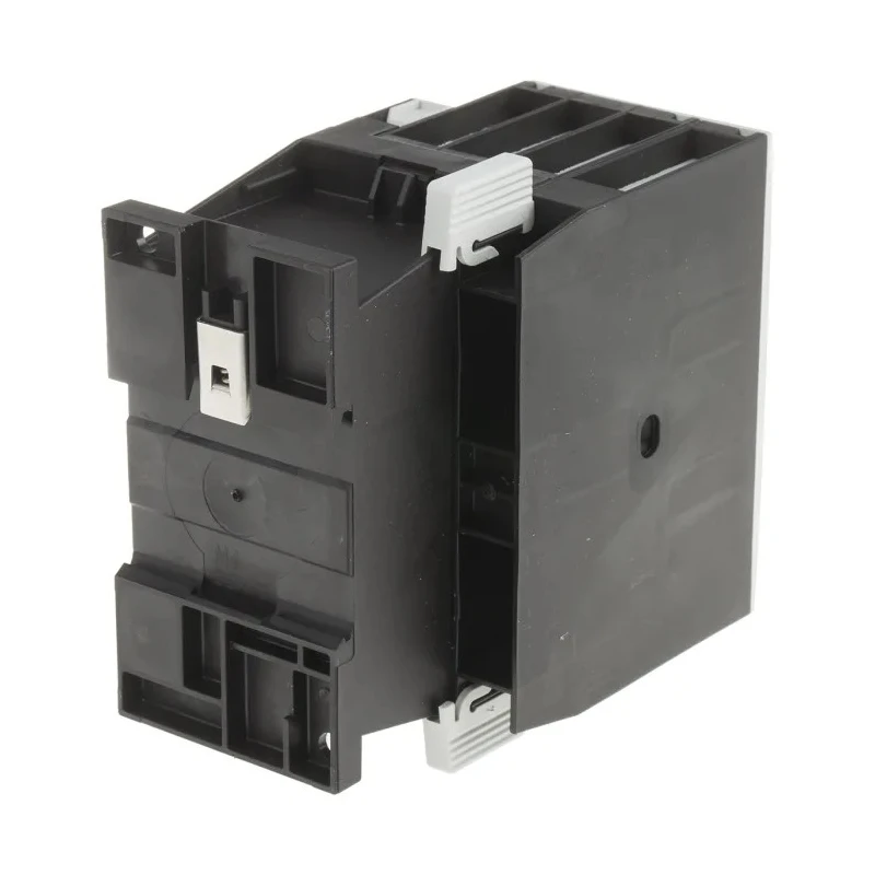 Eaton Contactors 4-Pole Contactor with 110V AC Coil, 32 A, 7.5 kW Power Rating, DIN 109790 DILMP32-10(110V50HZ,120V60HZ)