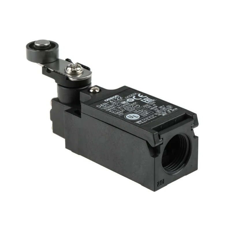 Omron Roller Lever Interlock Switch 1 NO/1 NC, IP67 Polyester Housing, 4A Current 