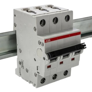 ABB System Pro M Compact S200 Miniature Circuit Breaker 3-Pole 32A Type B 400V AC 10 kA Breaking 2CDS253001R0325 S203-B32