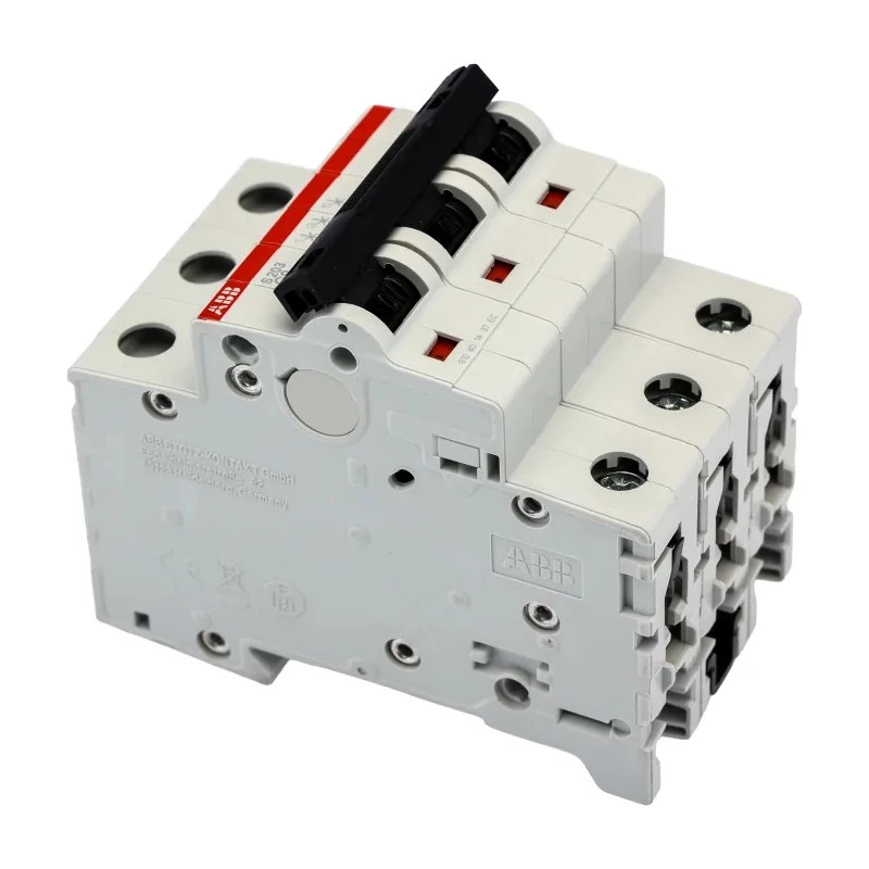ABB System Pro M Compact S200 Miniature Circuit Breaker, 3-Pole, 8A, Type C, 400V AC, 6 kA Breaking 2CDS253001R0084 S203-C8