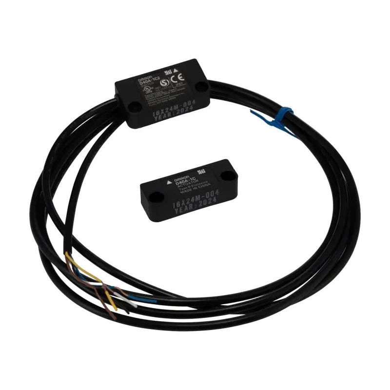 Omron Magnetic Non-Contact Safety Switch Polybutylene Terephthalate Housing 24V dc 3A 15 mm D40A-1C2