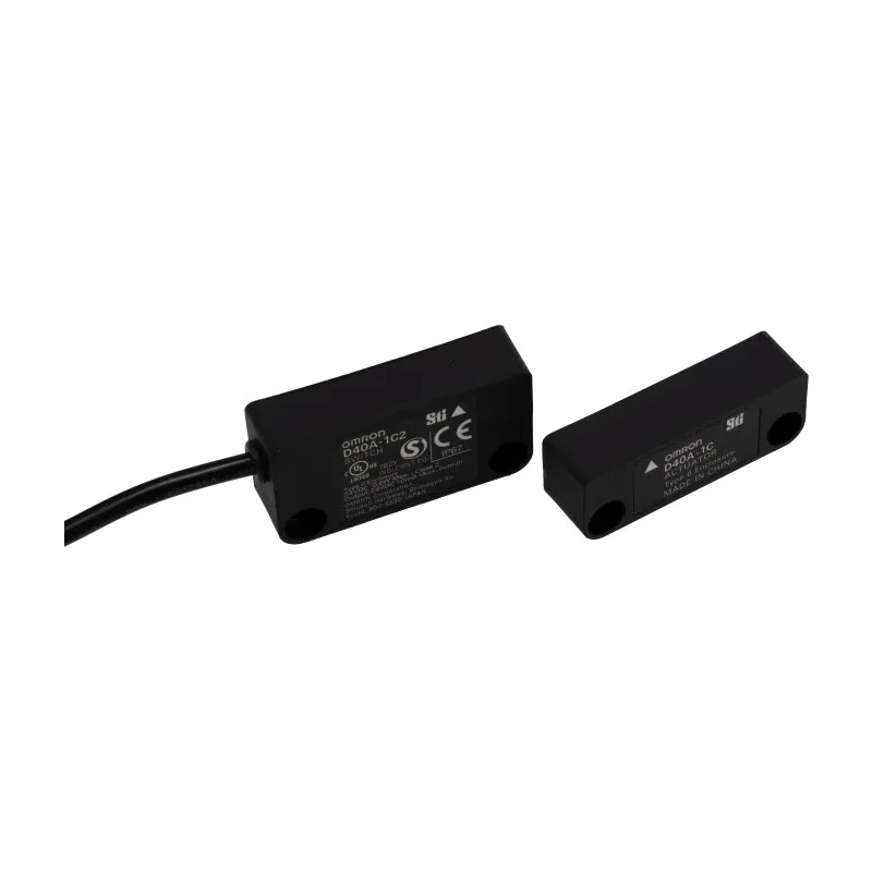 Omron Magnetic Non-Contact Safety Switch Polybutylene Terephthalate Housing 24V dc 3A 15 mm D40A-1C2