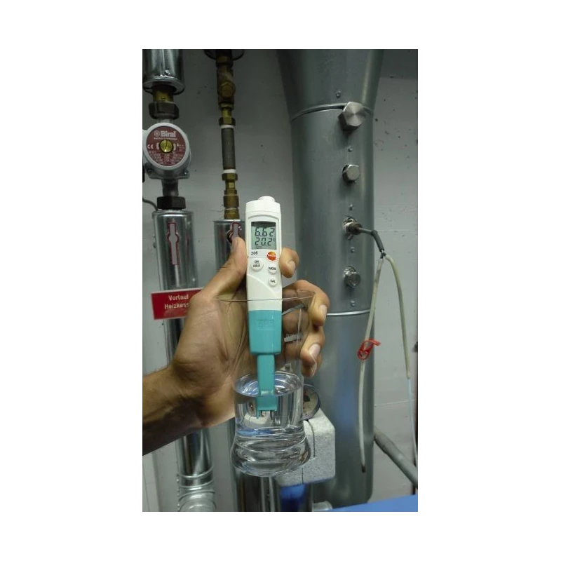  pocket-size-ph-meter-5796-1