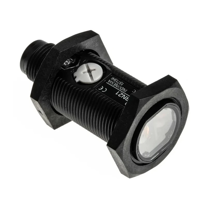Omron Retroreflective Barrel Photoelectric Sensor, 100 mm to 4 m Detection Range, NPN Output, IP67 IP69K Protection E3FA-RN21