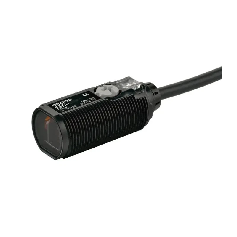 Omron Retroreflective Photoelectric Sensor, Barrel Style, Detection Range 100 mm to 4 m, NPN Output, IP67 E3FA-RN11 2M