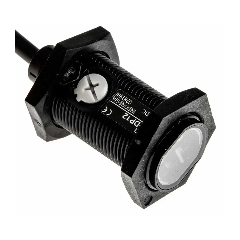Omron Diffuse Photoelectric Sensor Barrel Style, 300 mm Detection Range, PNP Output, IP69K, IP67 E3FA-DP12 2M