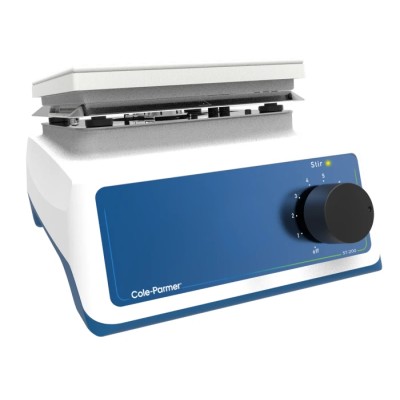 Stuart Magnetic Stirrer UC151 with Ceramic Hotplate 230 V 50 W, Maximum Capacity 15 L, Maximum Stirrer Speed 2000 rpm UC151