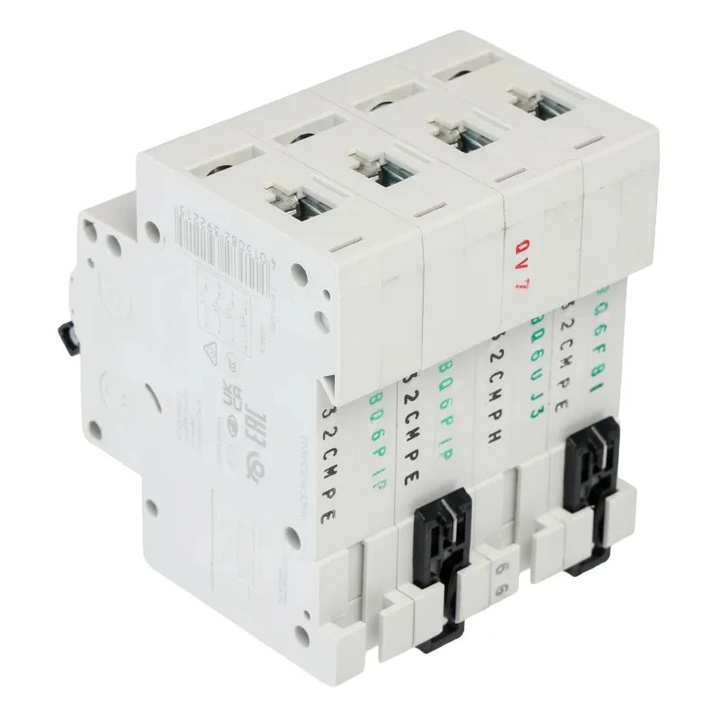 Eaton xEffect Miniature Circuit Breaker, 4-Pole, 32A, Type C, 400V AC, 6 kA Breaking Capacity FAZ6