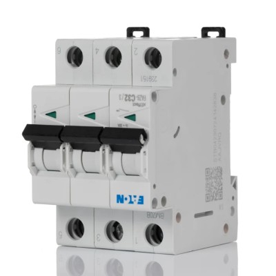 Moeller xEffect Miniature Circuit Breaker, 3-Pole, 32A, Type C Tripping, 400V ac, 6kA Breaking Capacity 239151 FAZ6-C32/3