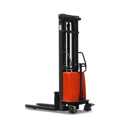 semi-electric-stacker-5896
