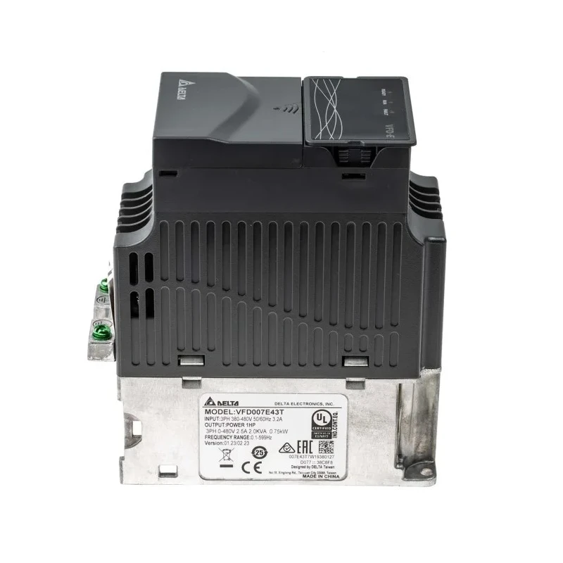 Delta Electronics Inverter Drive 750 W 3 Phase VFD-E Series 460V AC 2.5 A VFD007E43T
