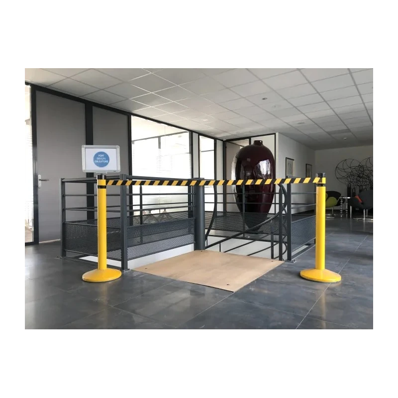 Tensator Black Yellow Safety Barrier Retractable Metal Barrier with Polyester Tape 4 m 174-5909