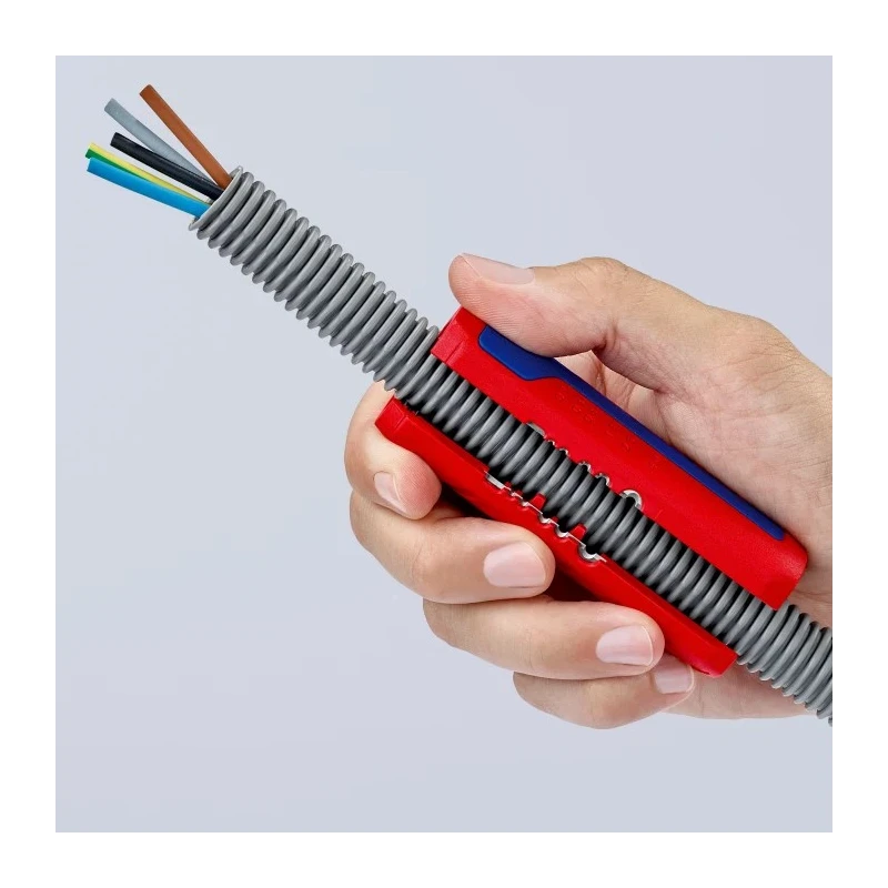 Knipex TwistCut® Pipe Cutter for Plastic Conduits 13 To 32 mm Cutting Capacity 90 22 02 SB