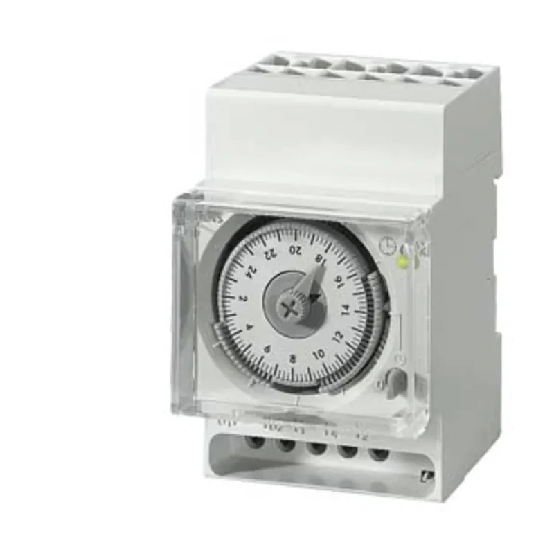 Siemens Analogue SENTRON DIN Rail Time Switch 230V 7LF5300-6