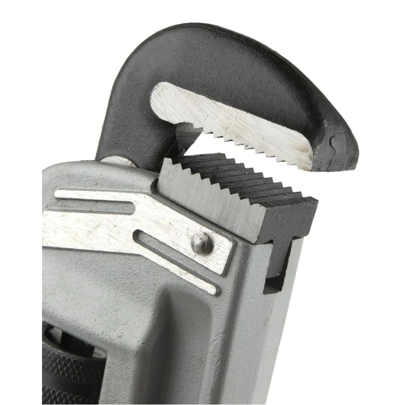 Ega-Master Pipe Wrench 50.08 mm Jaw Capacity 457.2 mm Length Metal Handle VDE 1000V Approved 61025