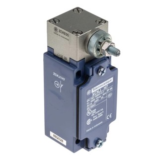 Telemecanique Sensors OsiSense XC Series Roller Lever Limit Switch 1 NO/1 NC IP66 Zinc Alloy Housing 240V AC 3A 