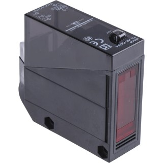 Omron Retroreflective Photoelectric Sensor Block Style Relay Output 4 m Detection Range IP66 E3JM-R4M4