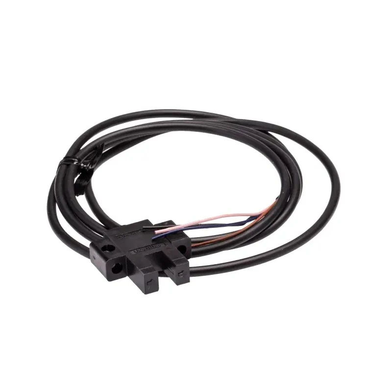 Omron Through Beam Photoelectric Sensor, Slot Style, 5 mm Detection Range, Infrared Light, NPN Output, IP50 EE-SX670-WR 1M