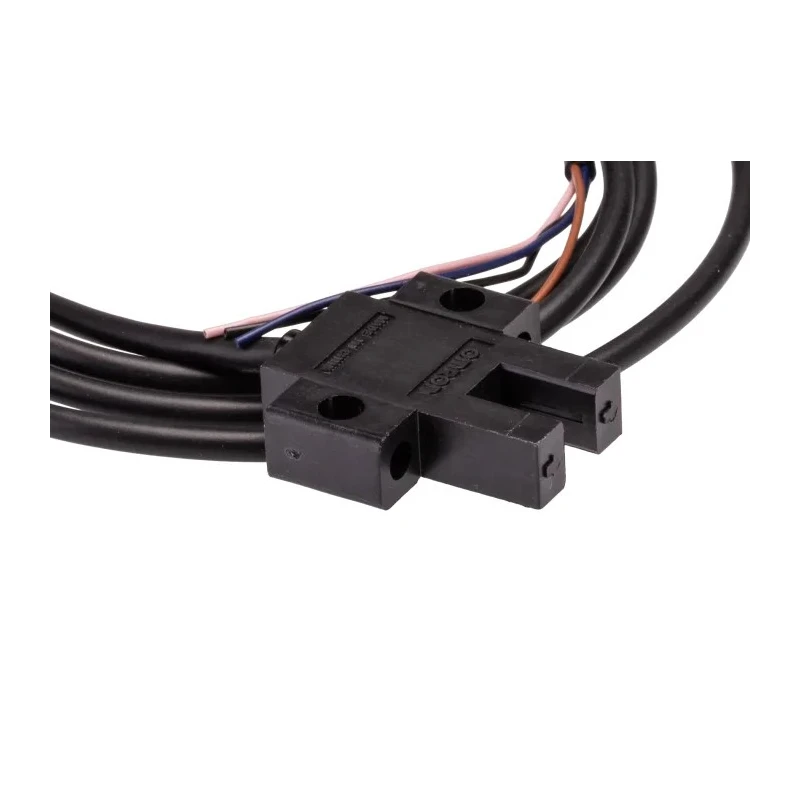 Omron Through Beam Photoelectric Sensor, Slot Style, 5 mm Detection Range, Infrared Light, NPN Output, IP50 EE-SX670-WR 1M