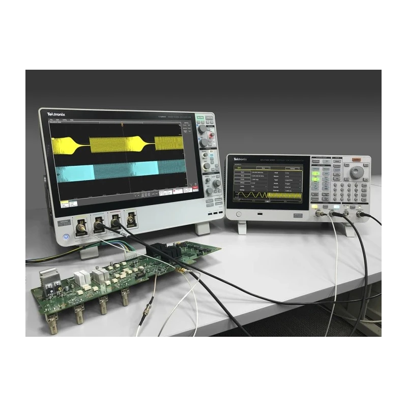 Tektronix Arbitrary Function Generator 150 MHz Maximum, 2-Channel, 1 Hz Minimum Frequency AFG31151