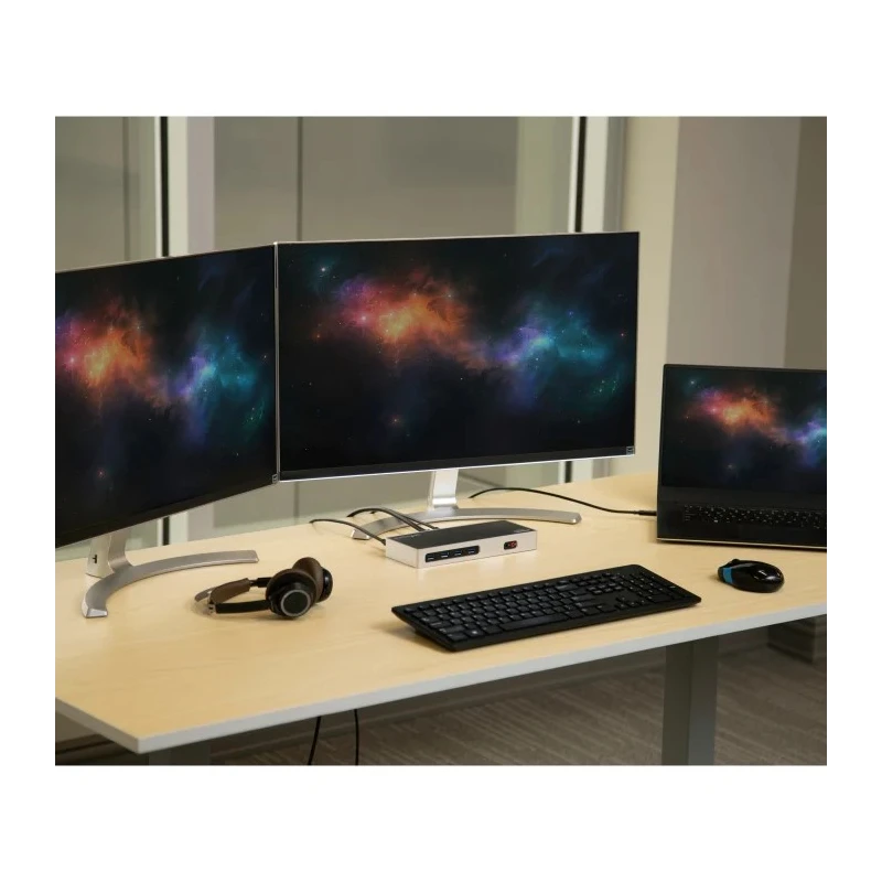 StarTech.com USB C Docking Station with 6 USB 3.0 Ports, DisplayPort, HDMI, Thunderbolt 3, 4096 x 2160 Pixel DK30A2DH