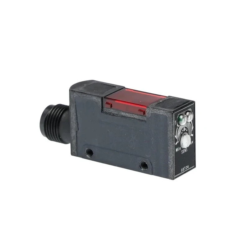 Omron Diffuse Photoelectric Sensor Block Style 100 mm Detection Range PNP Output IP67 E3S-AD88