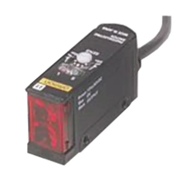 Omron Diffuse Photoelectric Sensor Block Sensor Detection Range 10 mm to 200 mm NPN Output IP67 E3S-AD11