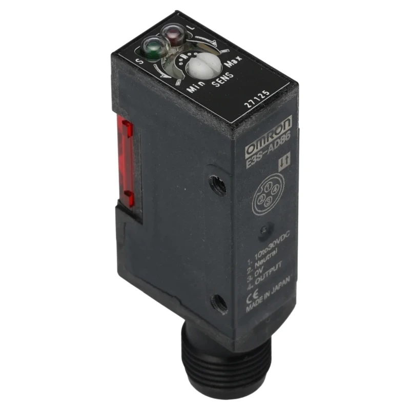 Omron Diffuse Photoelectric Sensor Block Sensor 10 mm to 200 mm Detection Range PNP Output IP67 E3S-AD86