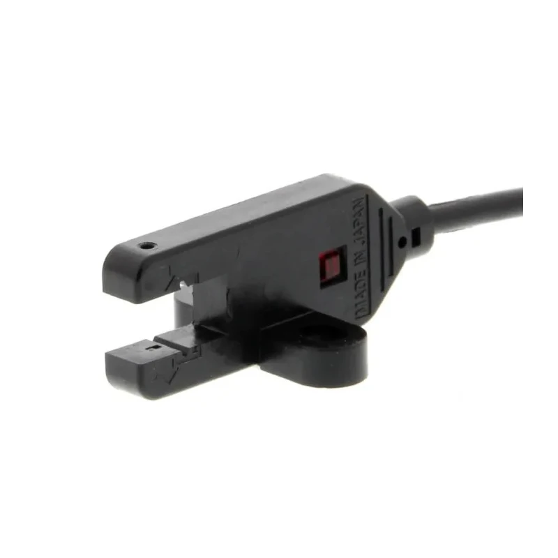 Omron Through Beam Fork Photoelectric Sensor 5 mm Detection Range, NPN Output, IP64, EE-SX872A 2M